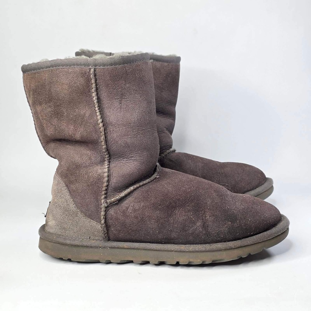 UGG Australia Boots Women's 6 Classic Short Brown Gray Suede Sheepskin Lining
